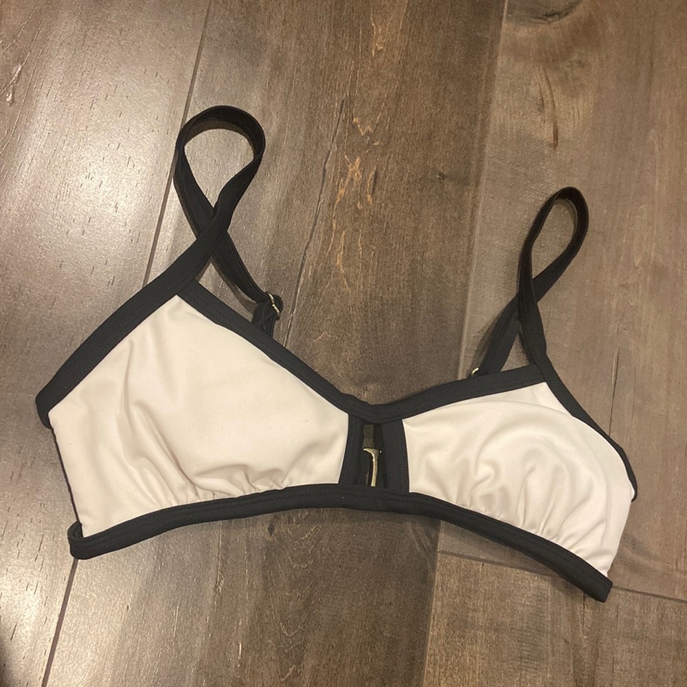 White swimsuit top! Adjustable straps, padding available